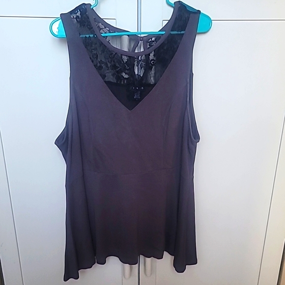 Torrid Gray and Black Lace Peplum Top - Picture 1 of 4